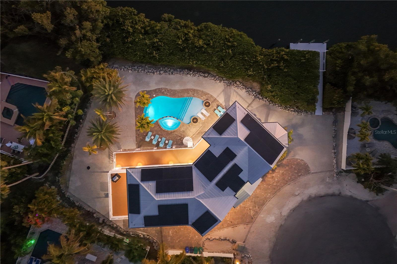 313 HAMMOCK CIR, ANNA MARIA, FL — photo 82