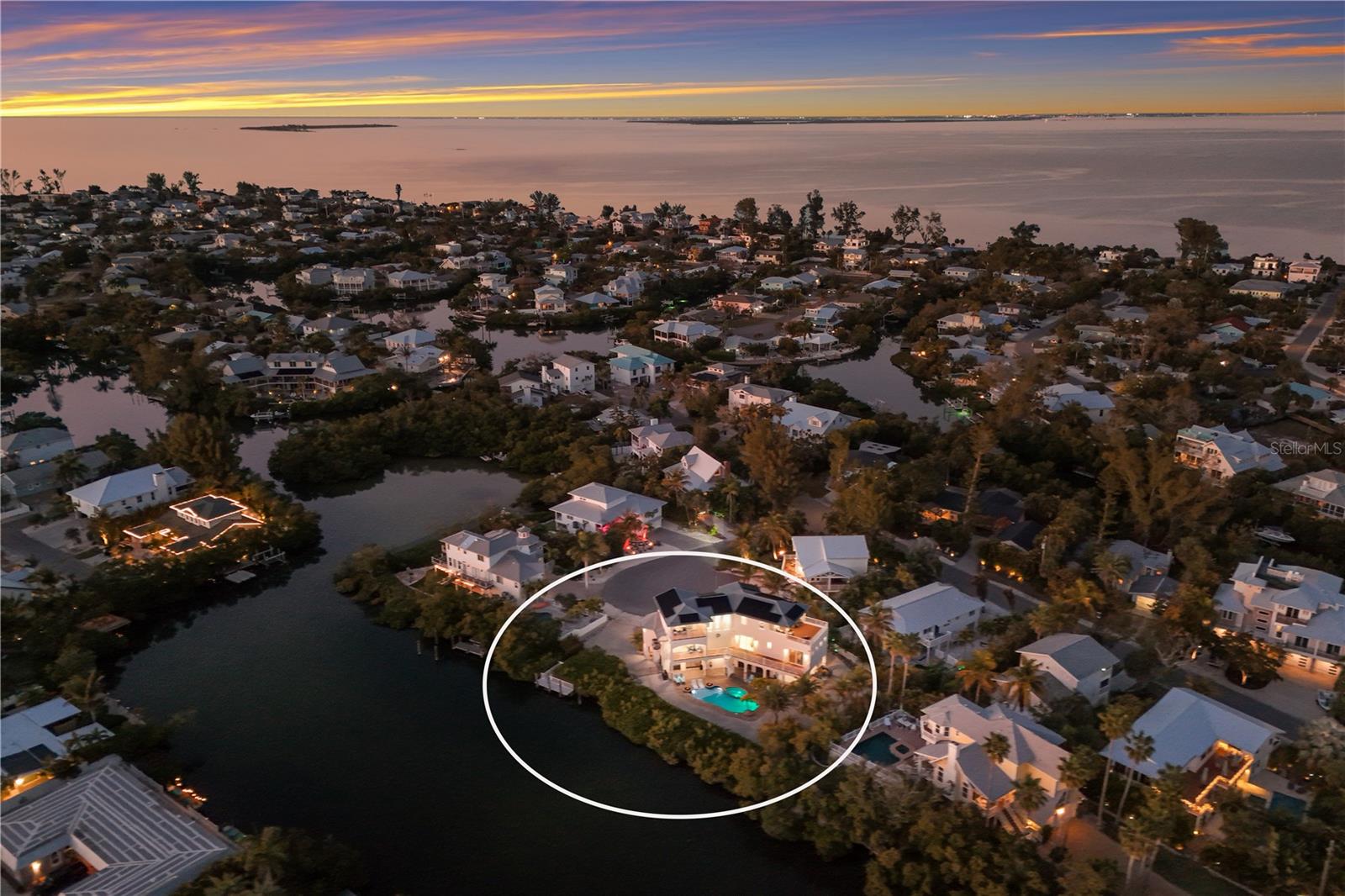 313 HAMMOCK CIR, ANNA MARIA, FL — photo 86