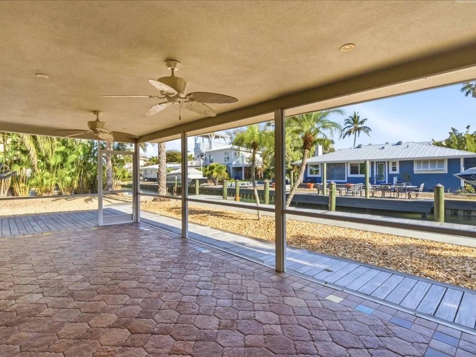 834 JUNGLE QUEEN WAY, LONGBOAT KEY, FL — photo 40