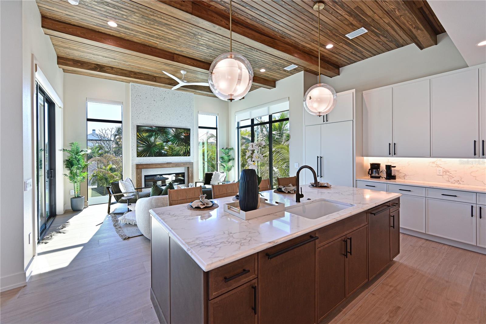 111 PALMETTO AVE, ANNA MARIA, FL — photo 8