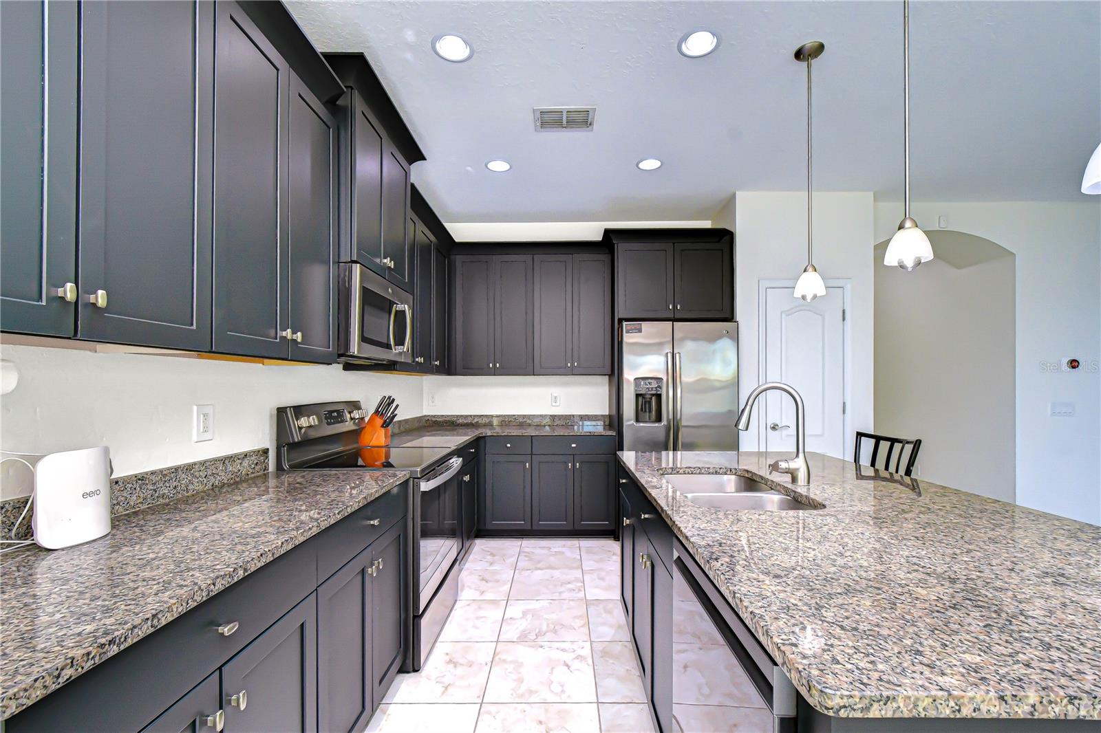 4736 WOODS LANDING LN, TAMPA, FL — photo 9