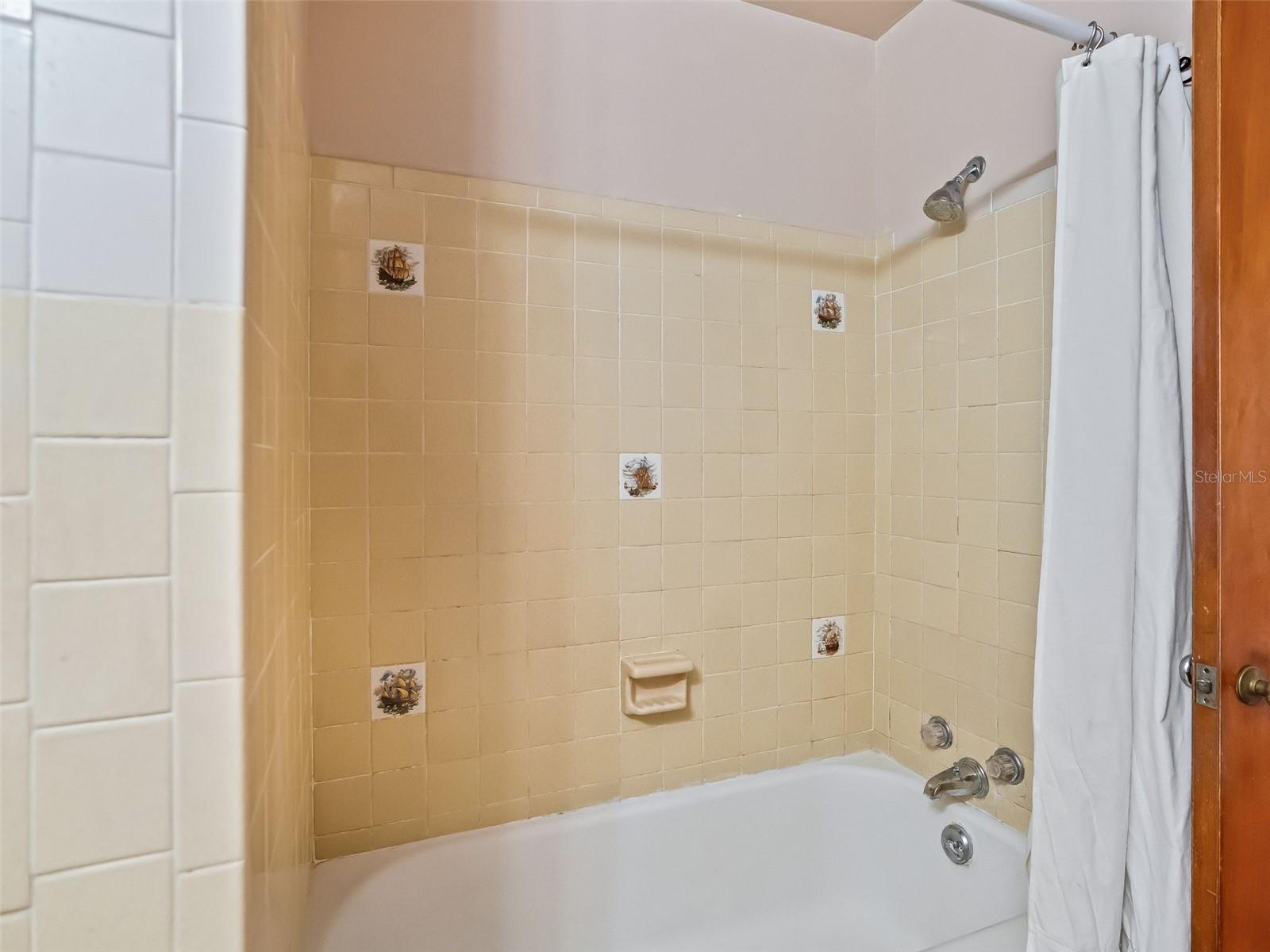519 HUEY ST, WILDWOOD, FL — photo 26