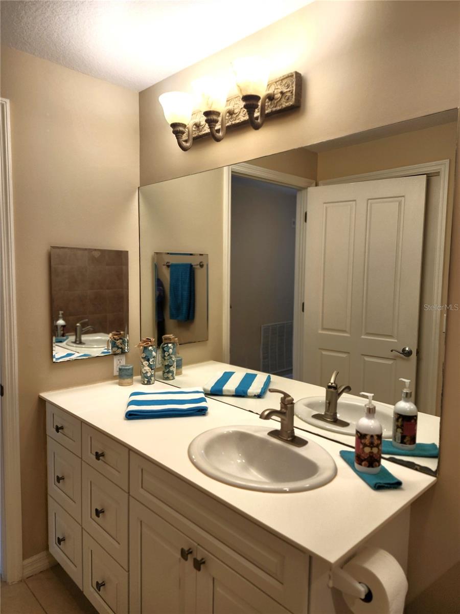 5127 MELBOURNE ST #F103, PUNTA GORDA, FL — photo 18