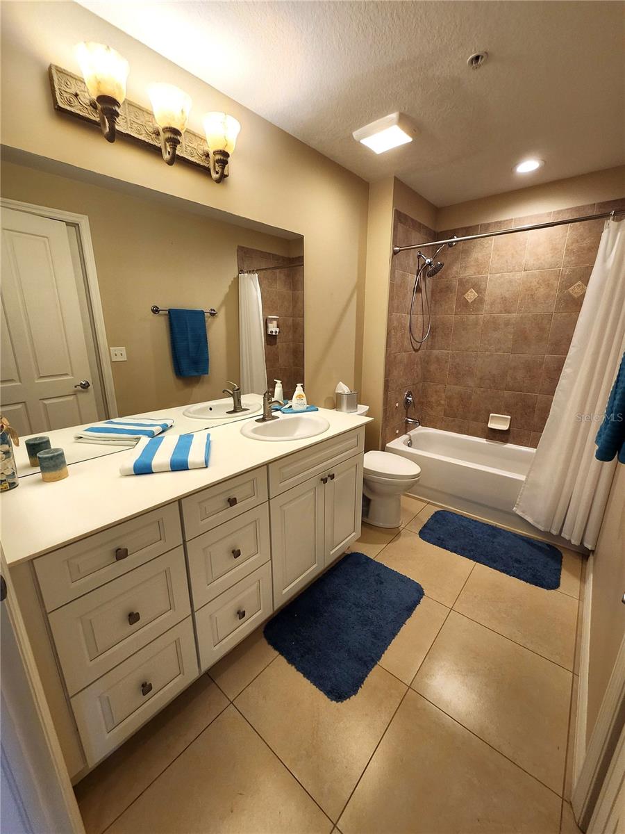 5127 MELBOURNE ST #F103, PUNTA GORDA, FL — photo 35