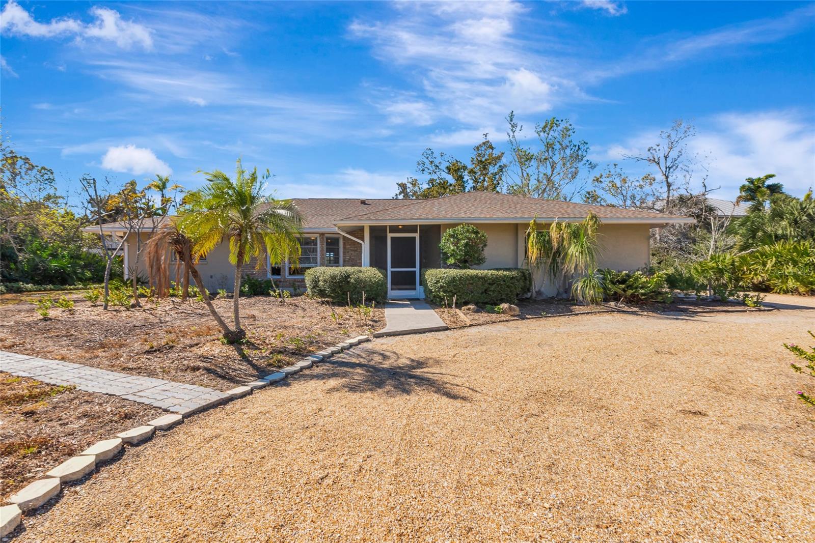 950 OXFORD DR, ENGLEWOOD, FL — photo 4