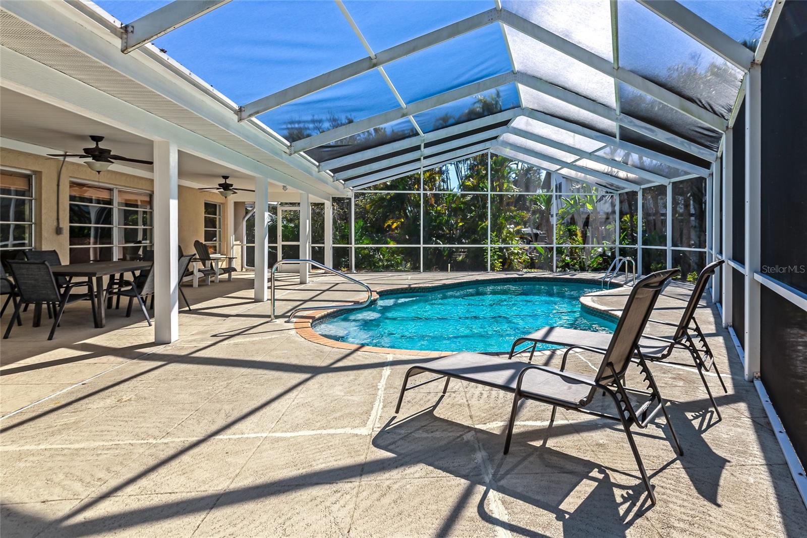 950 OXFORD DR, ENGLEWOOD, FL — photo 30