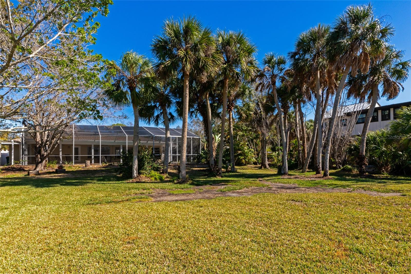 950 OXFORD DR, ENGLEWOOD, FL — photo 52