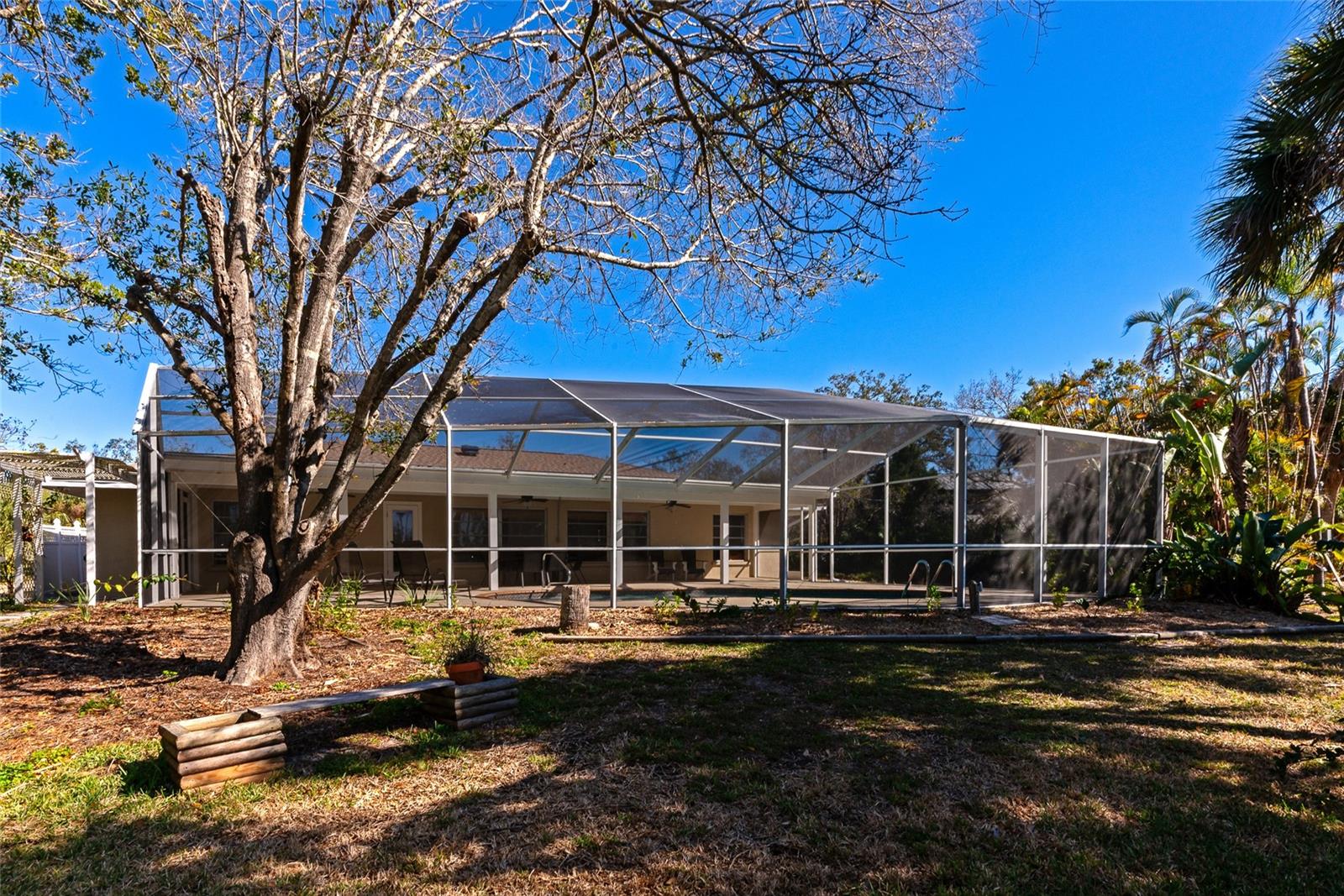 950 OXFORD DR, ENGLEWOOD, FL — photo 53