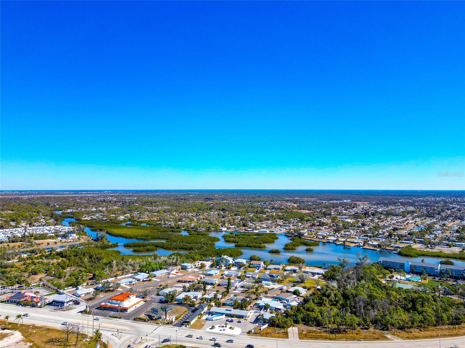 950 OXFORD DR, ENGLEWOOD, FL — photo 61