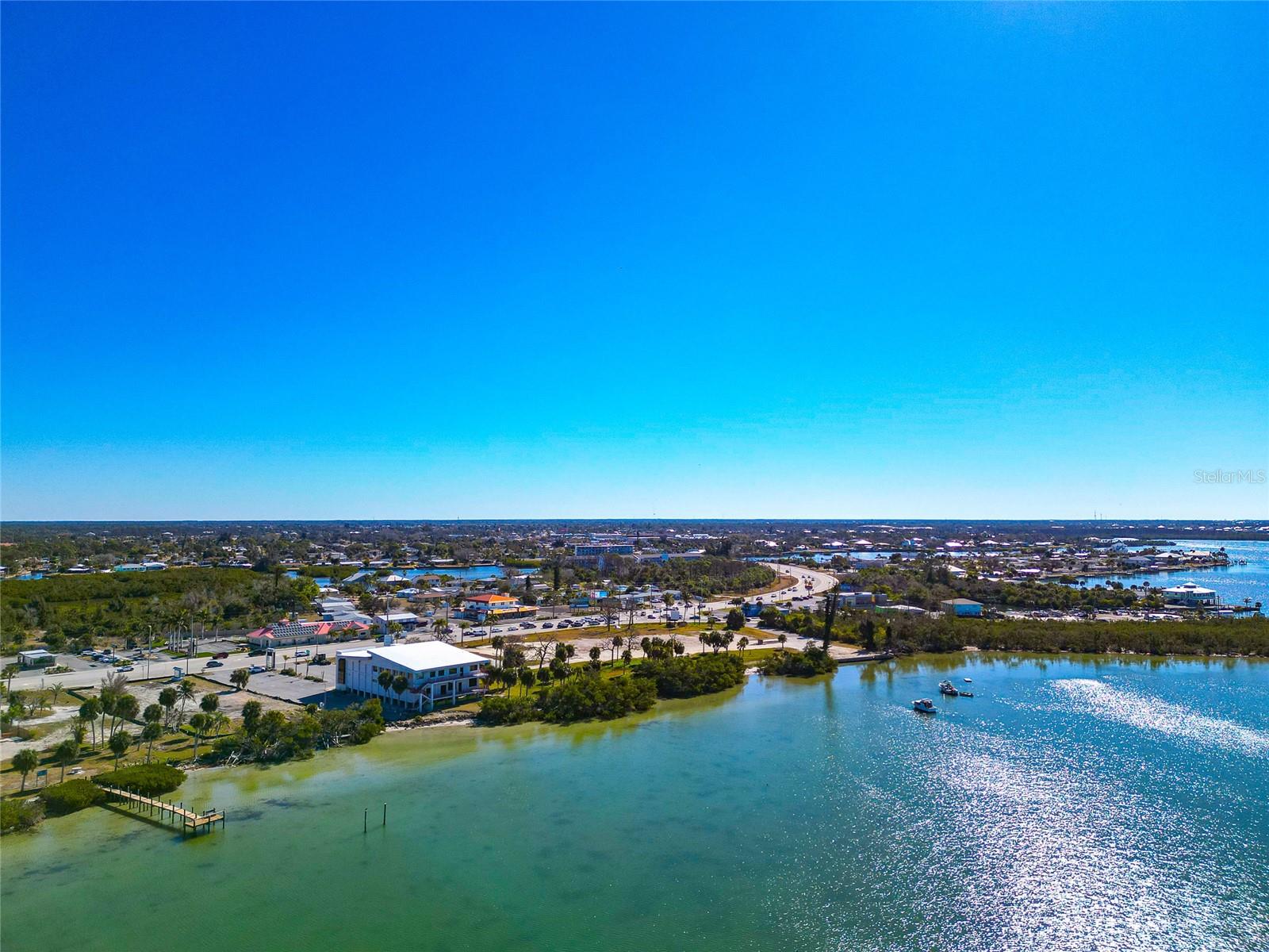 950 OXFORD DR, ENGLEWOOD, FL — photo 68