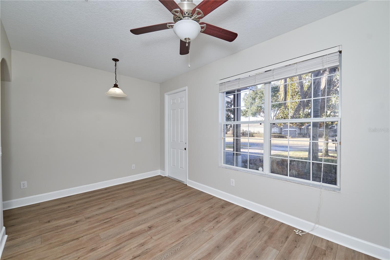 23903 SARDINIA DR, SORRENTO, FL — photo 9