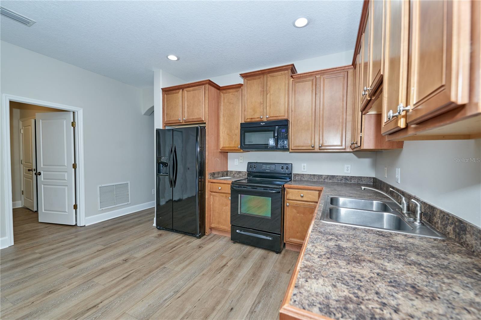 23903 SARDINIA DR, SORRENTO, FL — photo 23