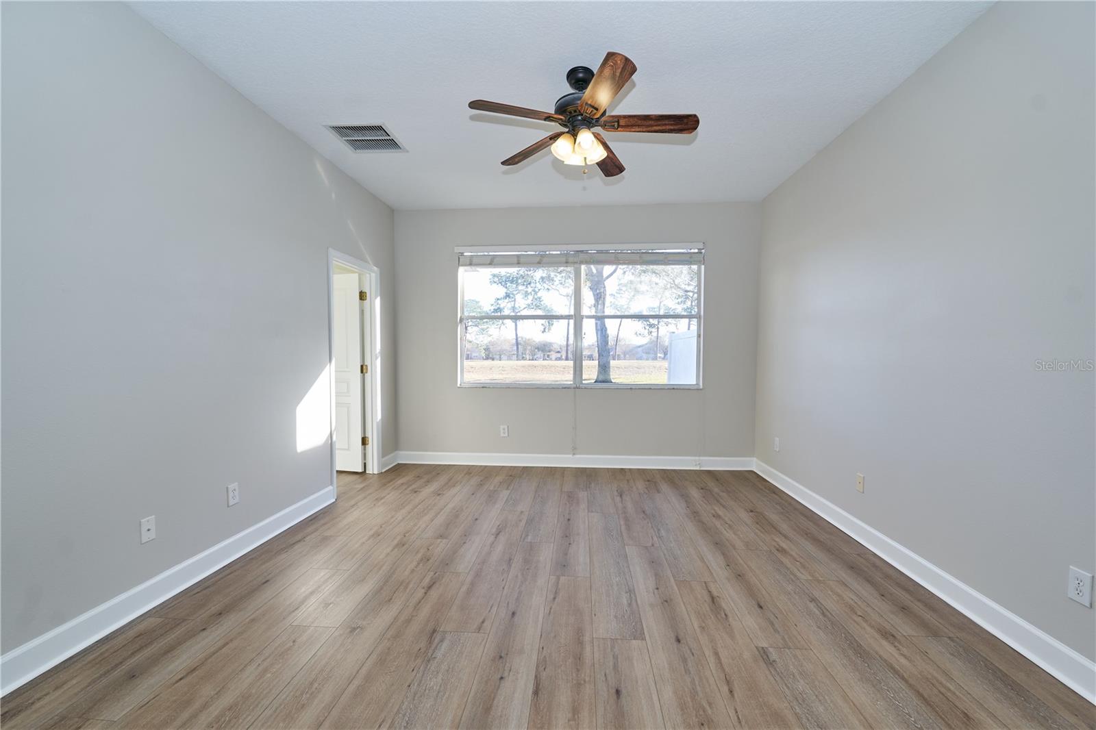 23903 SARDINIA DR, SORRENTO, FL — photo 38