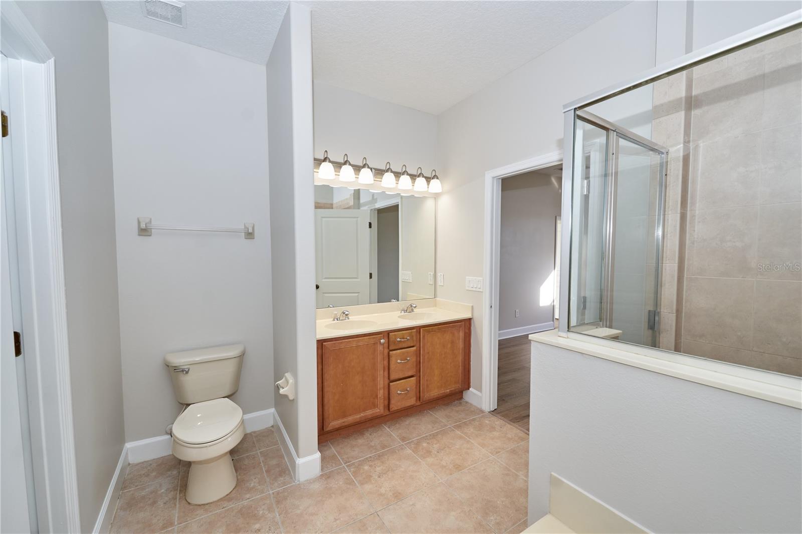23903 SARDINIA DR, SORRENTO, FL — photo 52