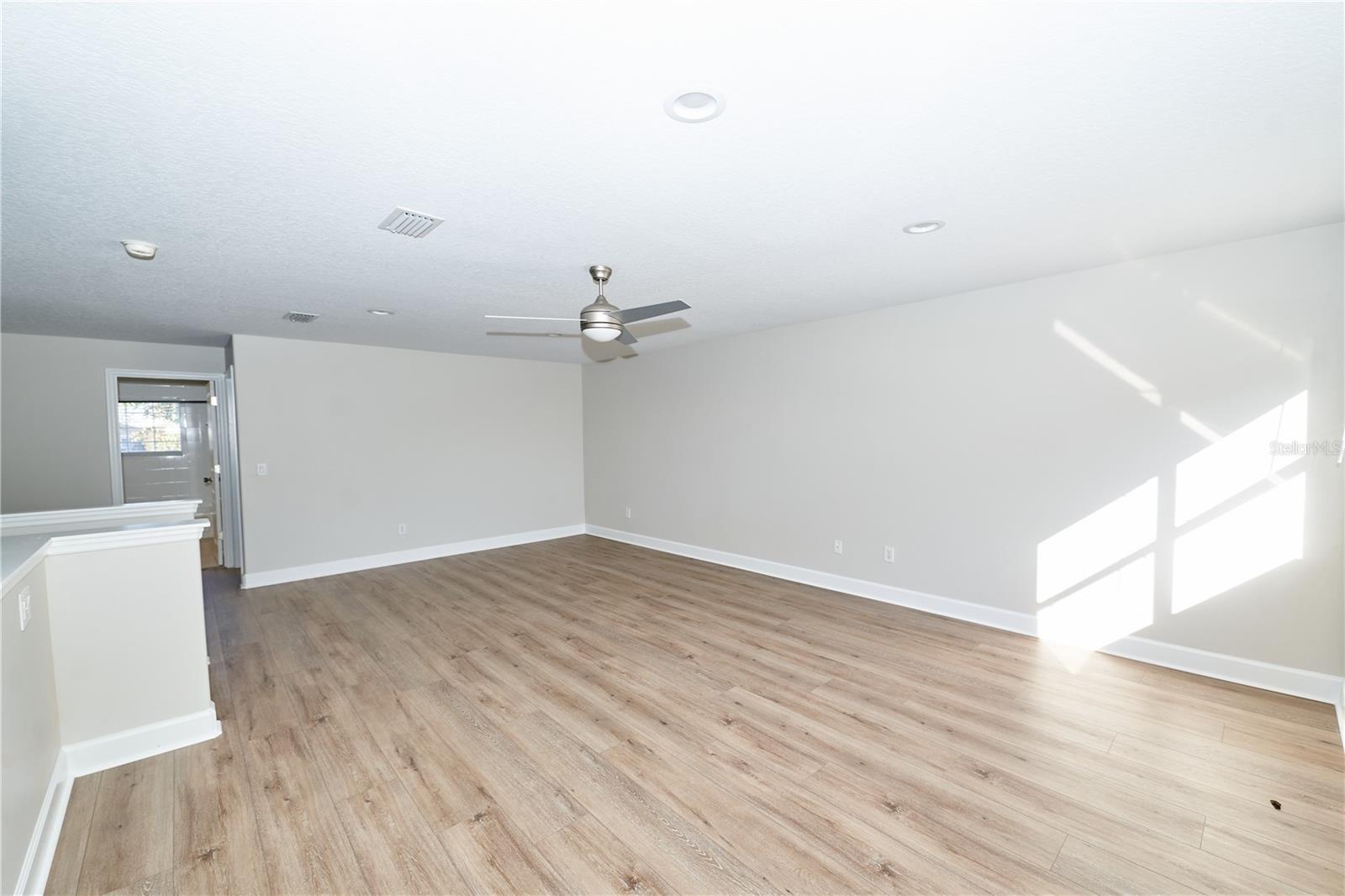 23903 SARDINIA DR, SORRENTO, FL — photo 70