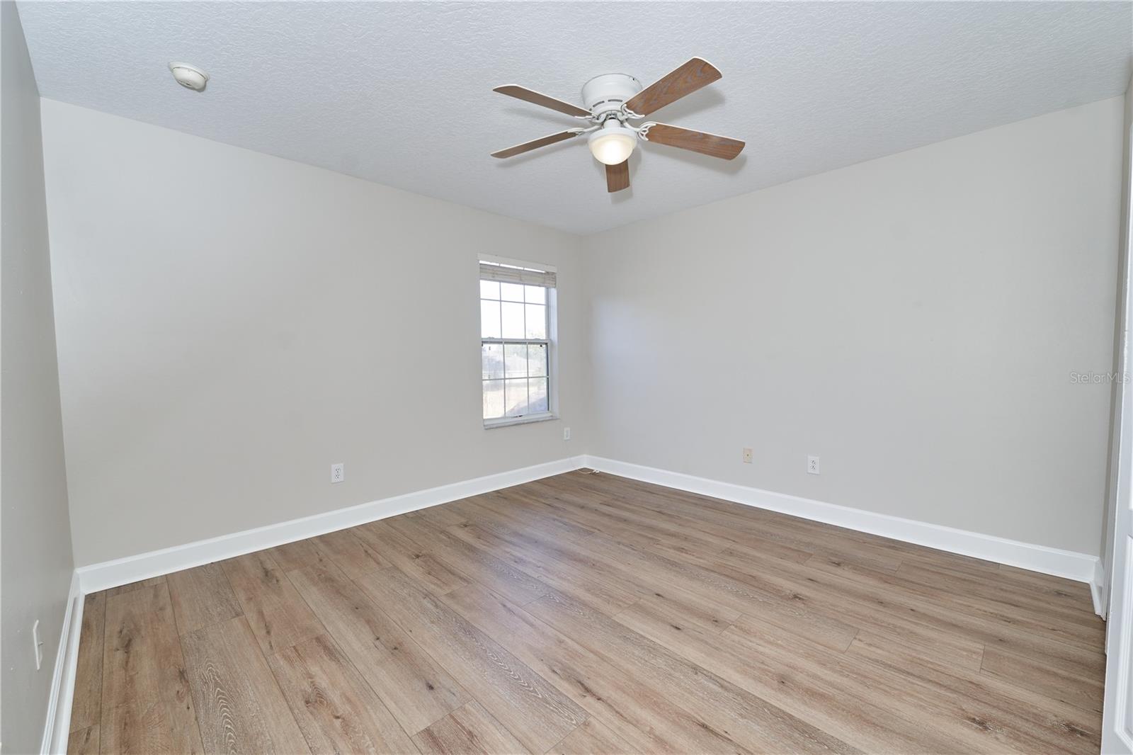 23903 SARDINIA DR, SORRENTO, FL — photo 91