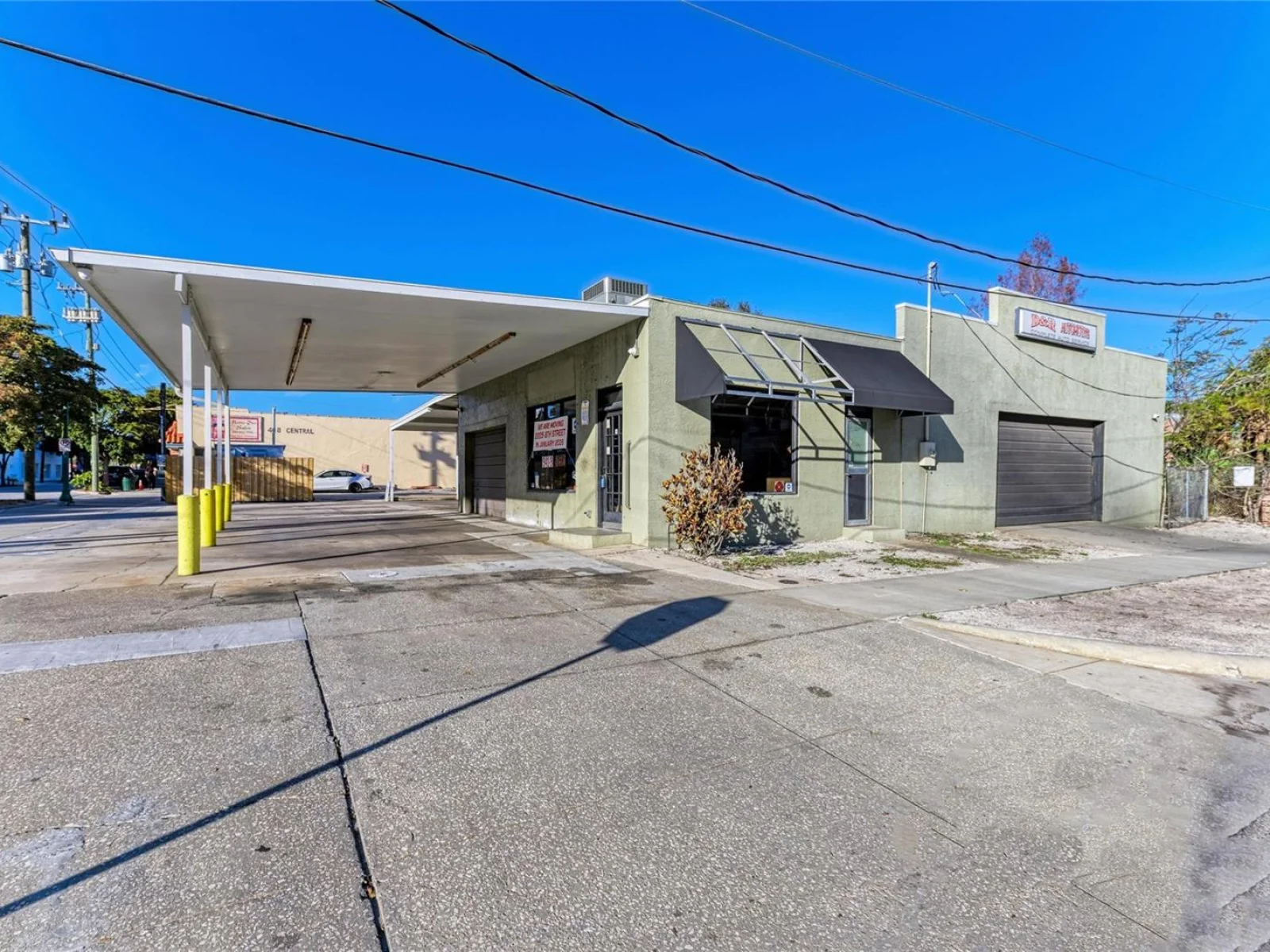 400 W CENTRAL AVE, SARASOTA, FL — photo 1