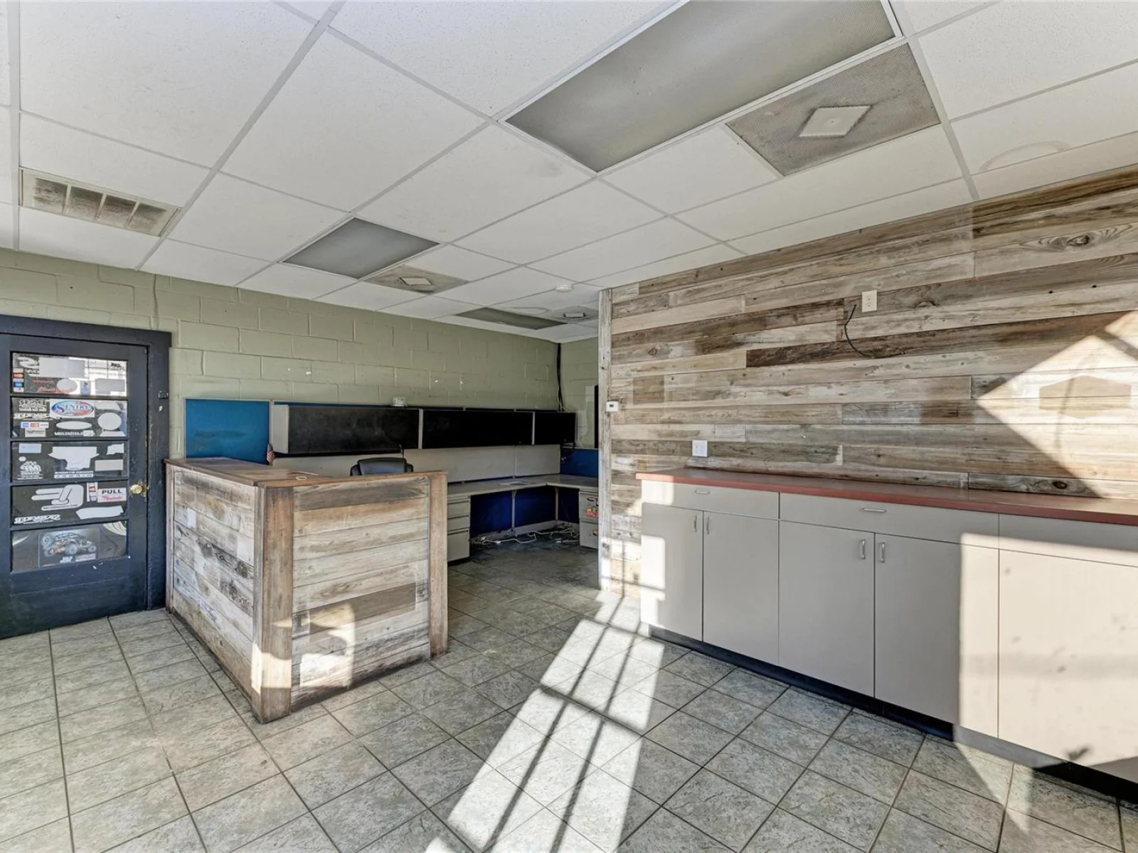 400 W CENTRAL AVE, SARASOTA, FL — photo 8