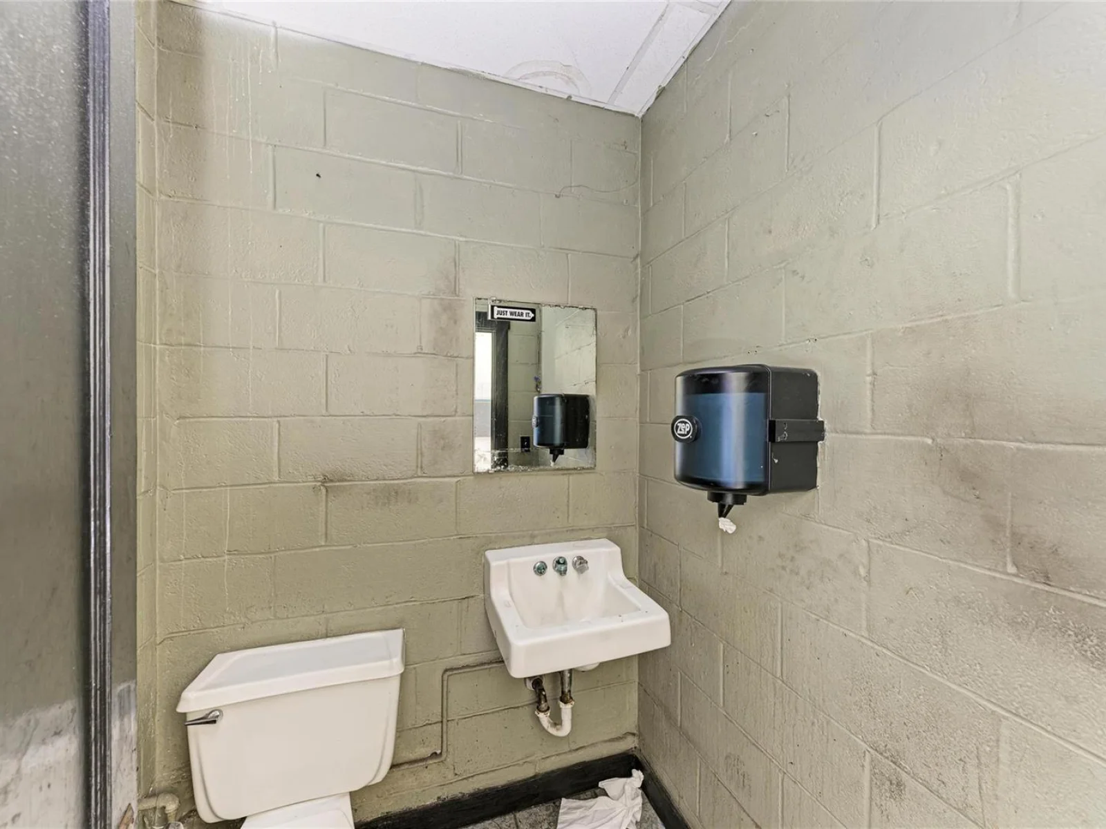 400 W CENTRAL AVE, SARASOTA, FL — photo 12