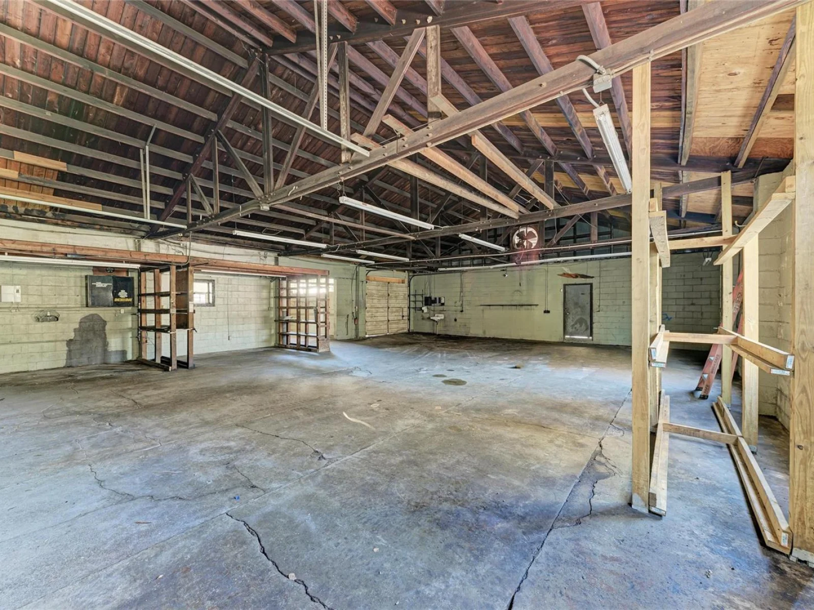 400 W CENTRAL AVE, SARASOTA, FL — photo 19