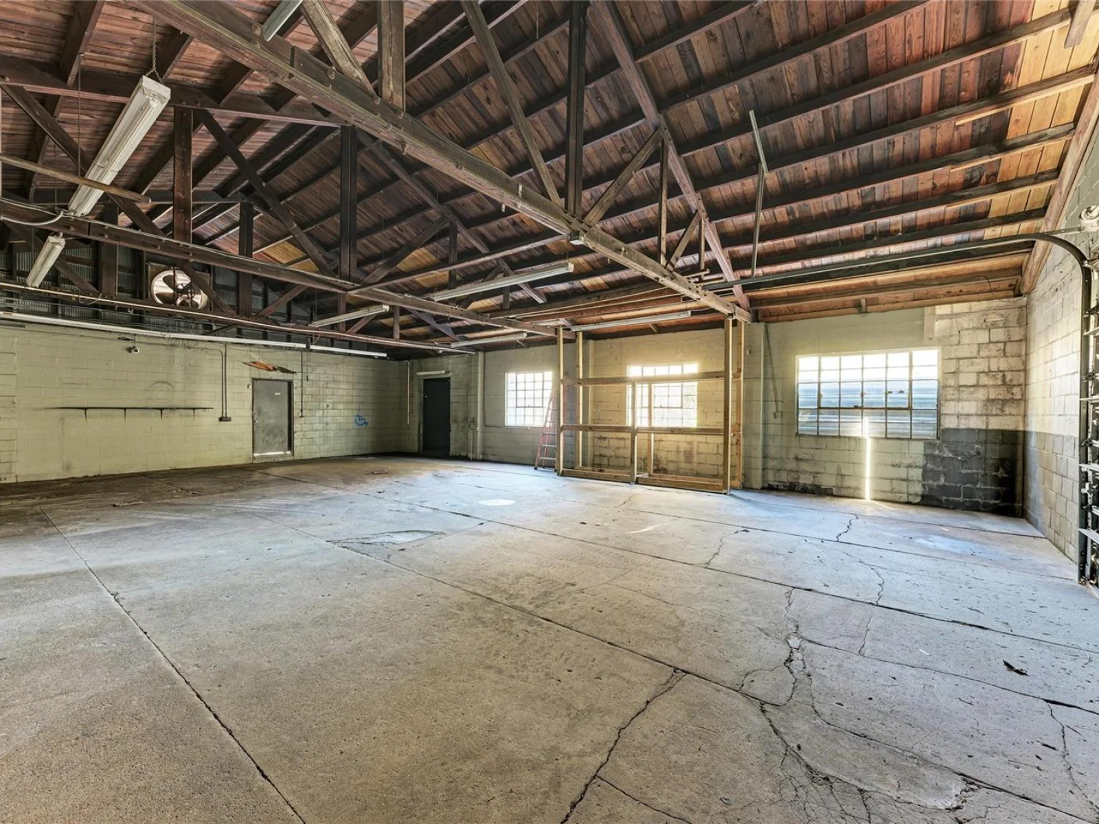 400 W CENTRAL AVE, SARASOTA, FL — photo 20