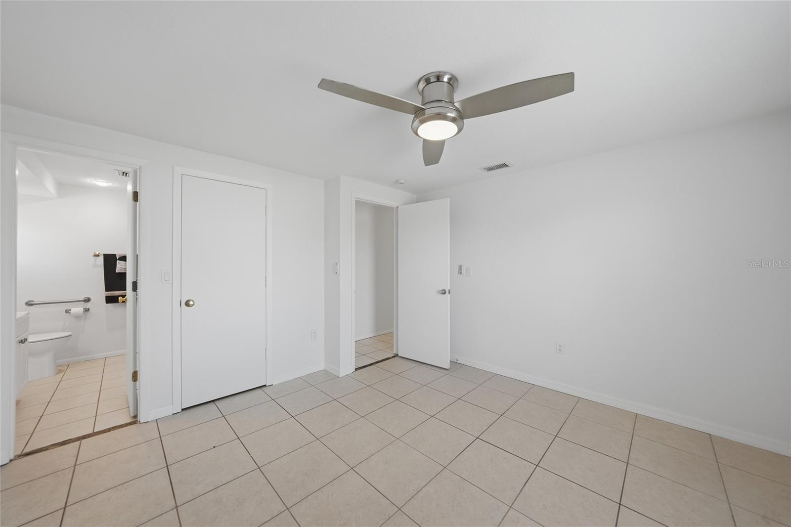 60 ROTONDA CIR, ROTONDA WEST, FL — photo 15