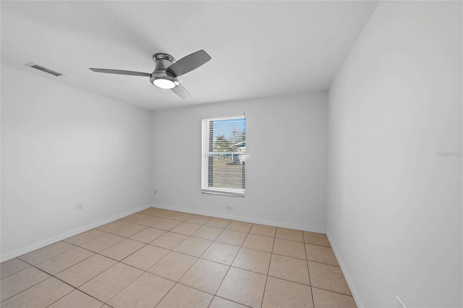 60 ROTONDA CIR, ROTONDA WEST, FL — photo 16