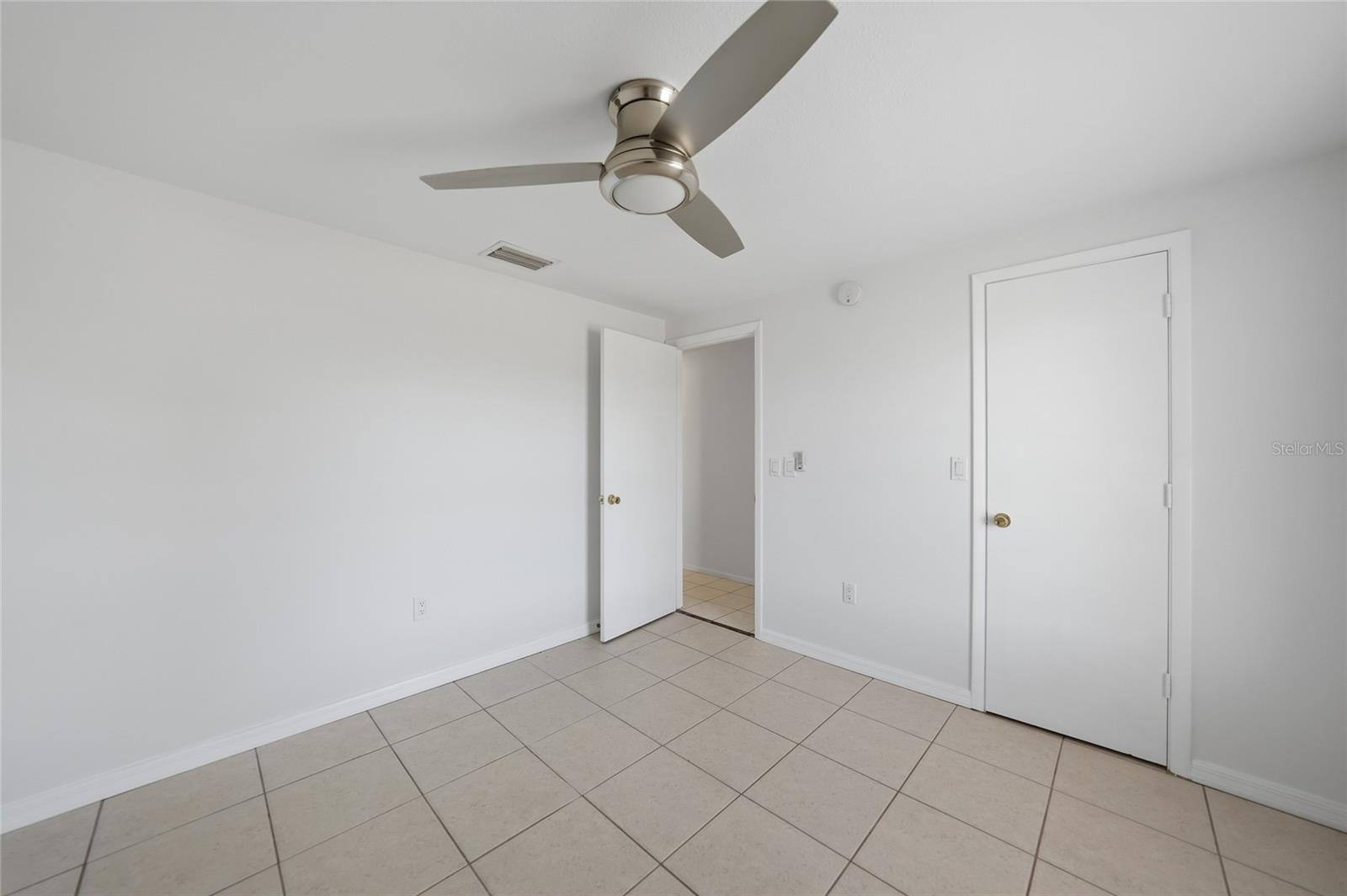 60 ROTONDA CIR, ROTONDA WEST, FL — photo 19
