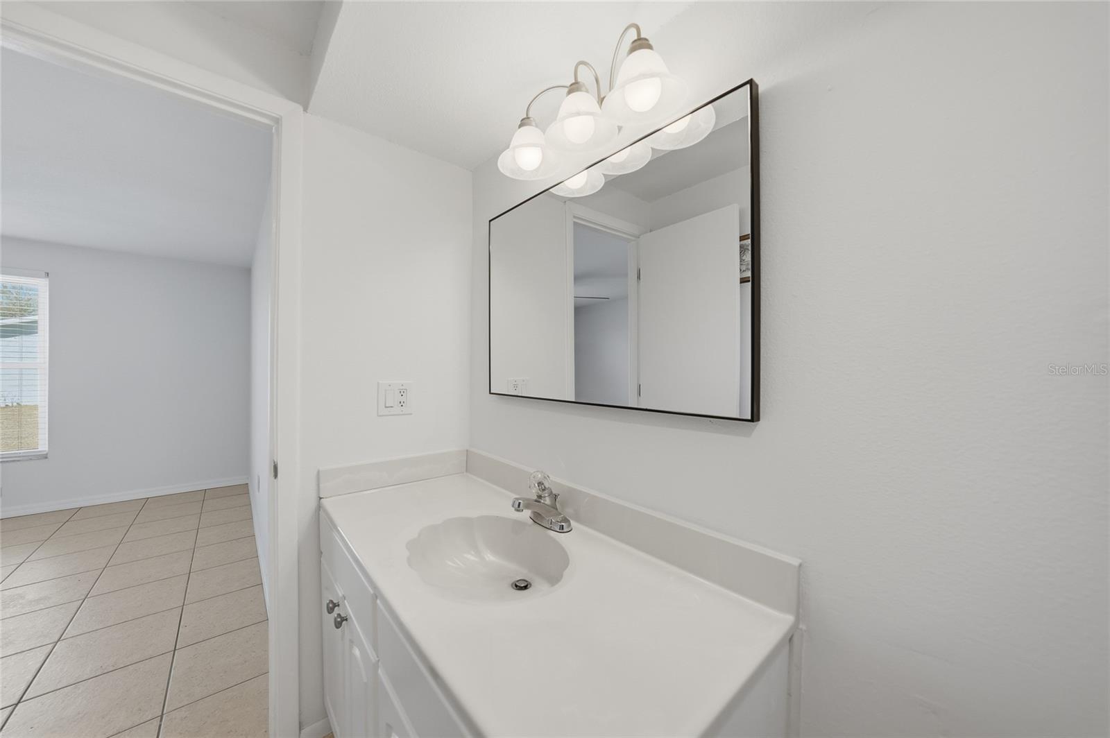 60 ROTONDA CIR, ROTONDA WEST, FL — photo 24