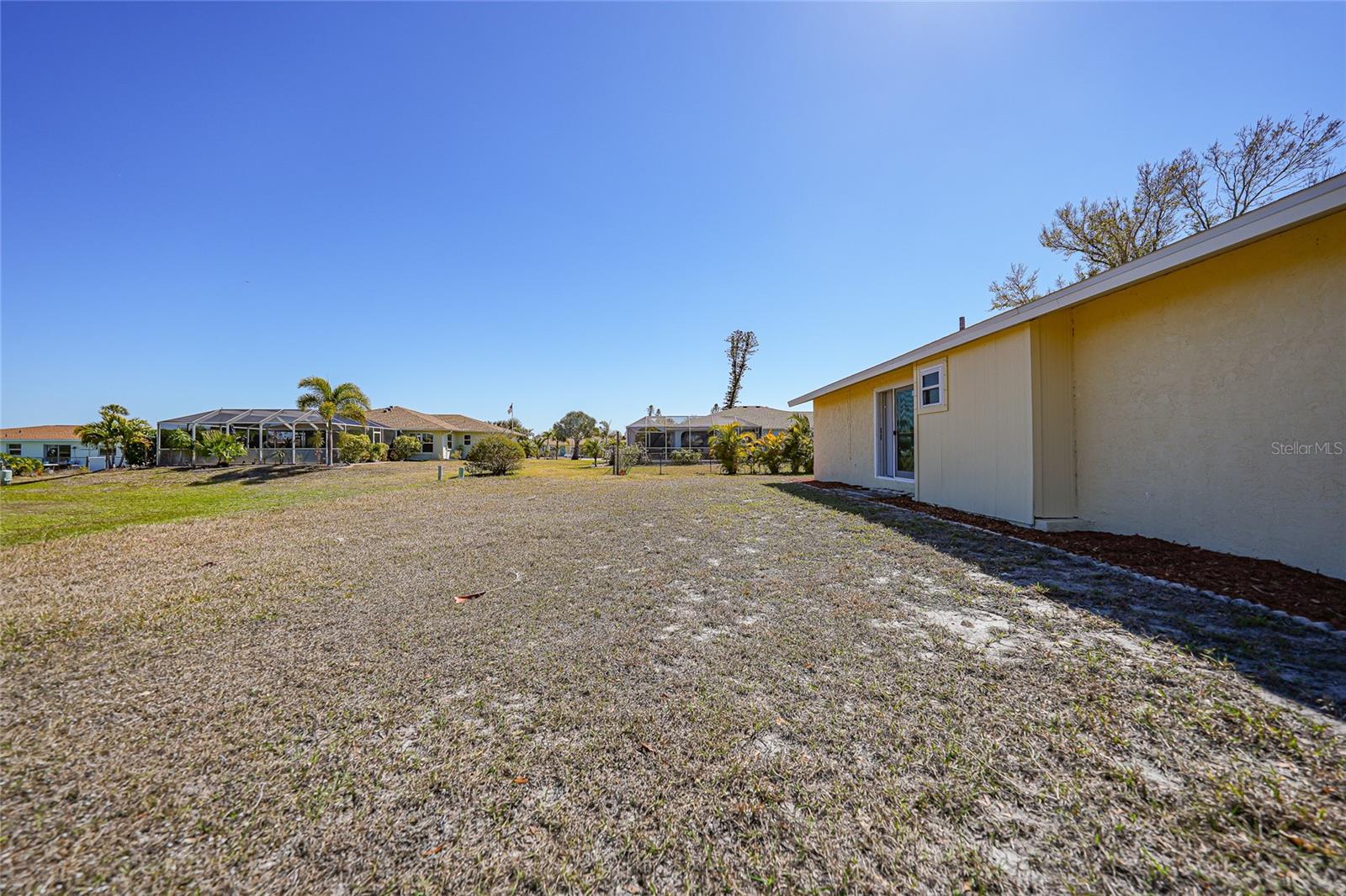 60 ROTONDA CIR, ROTONDA WEST, FL — photo 37