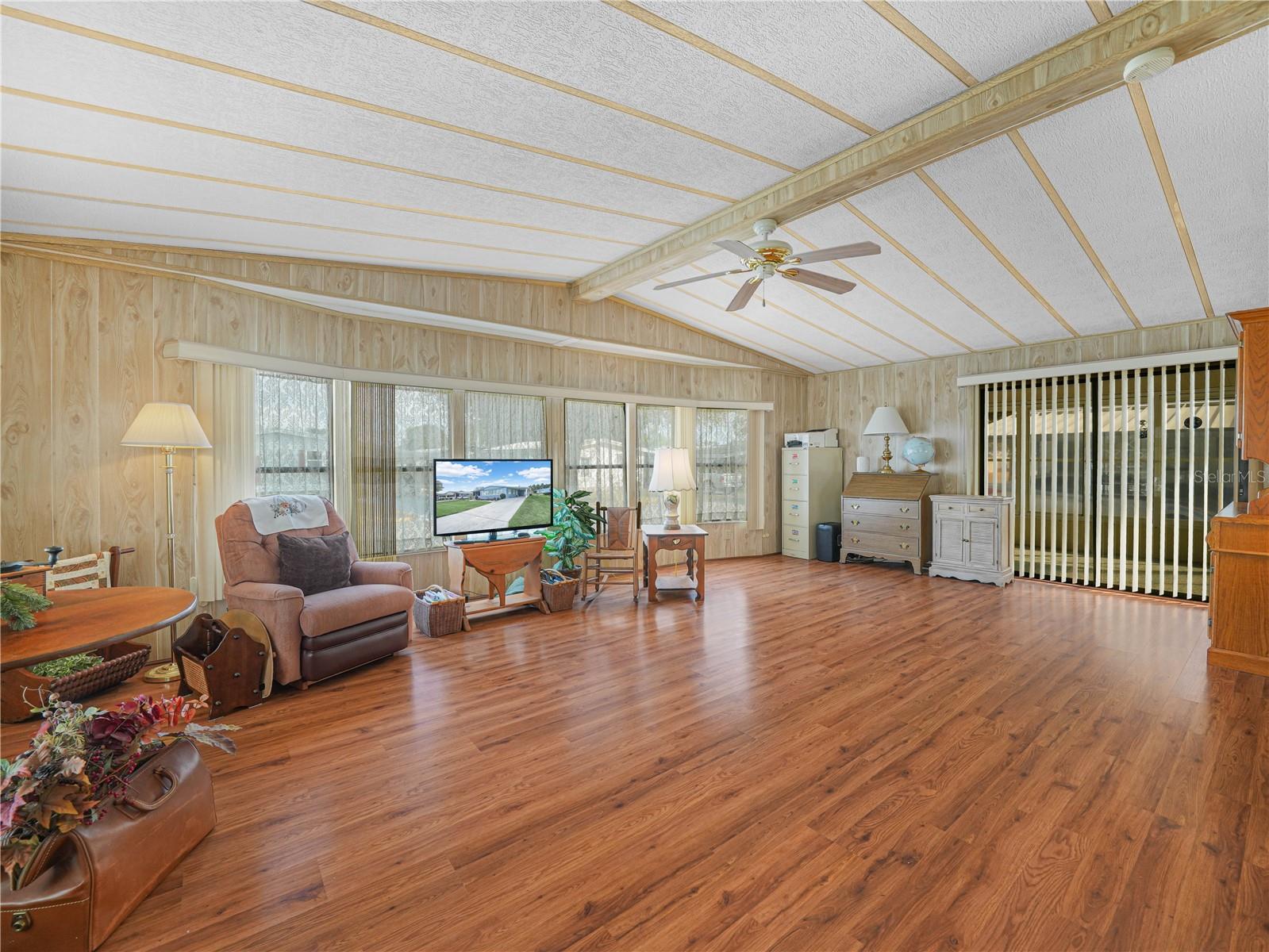 1679 FOXWAY DR, LAKELAND, FL — photo 2