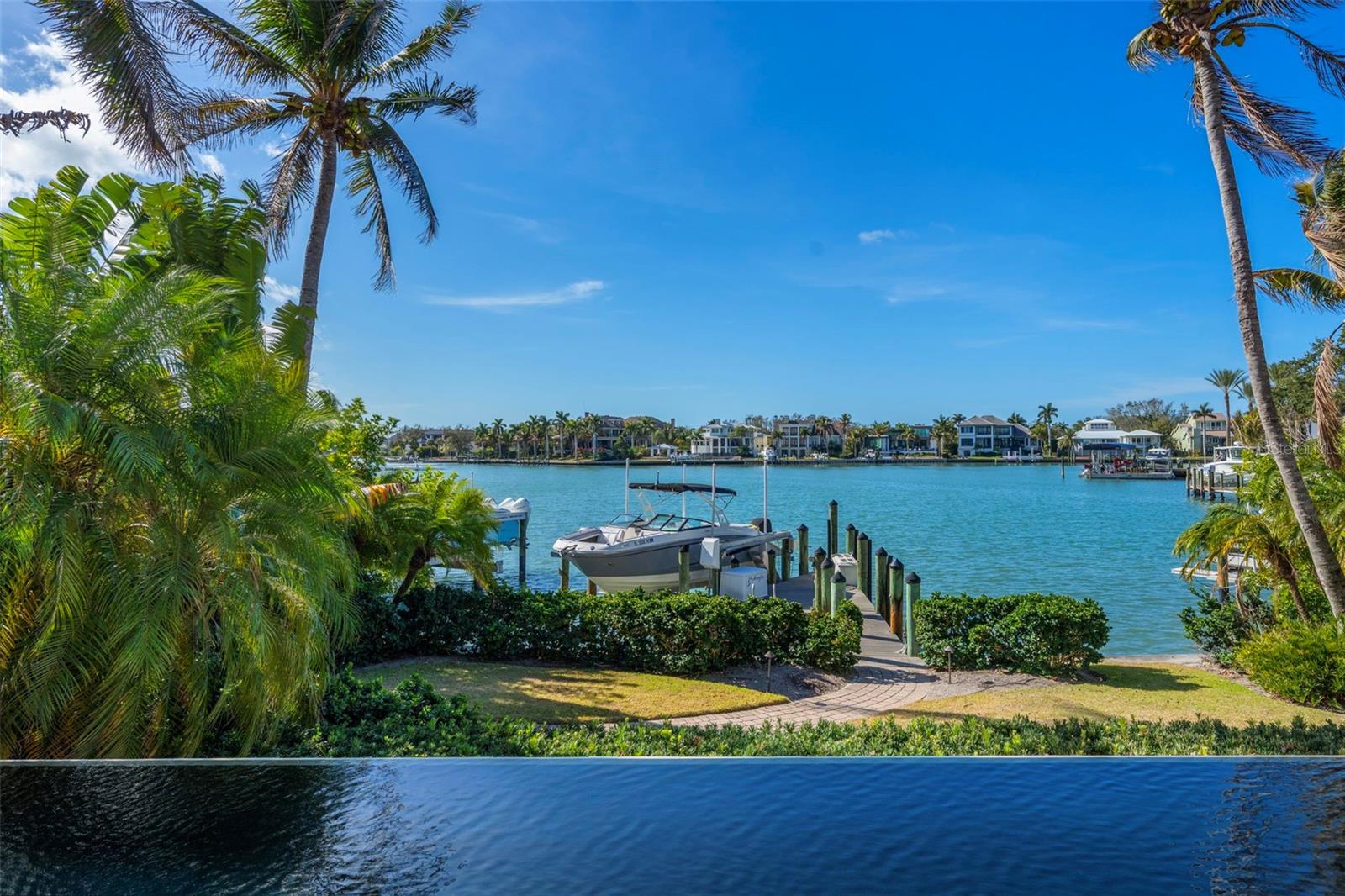 1394 HARBOR DR, SARASOTA, FL — photo 2