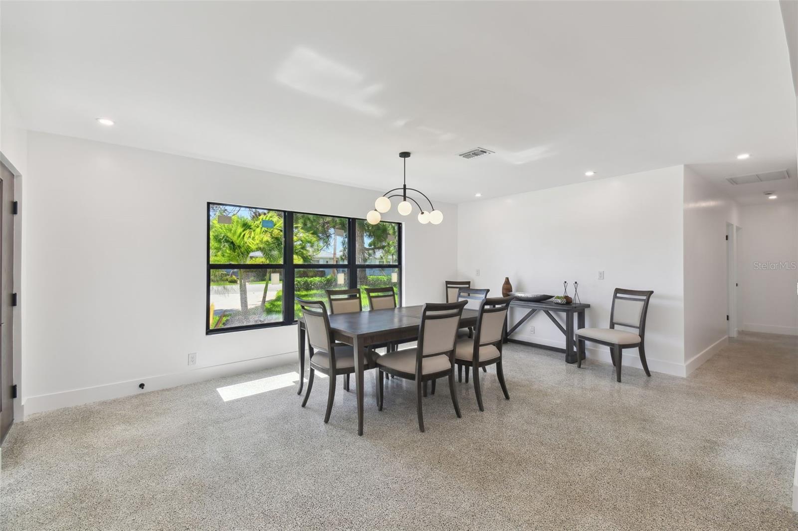 301 AURORA ST E, VENICE, FL — photo 9