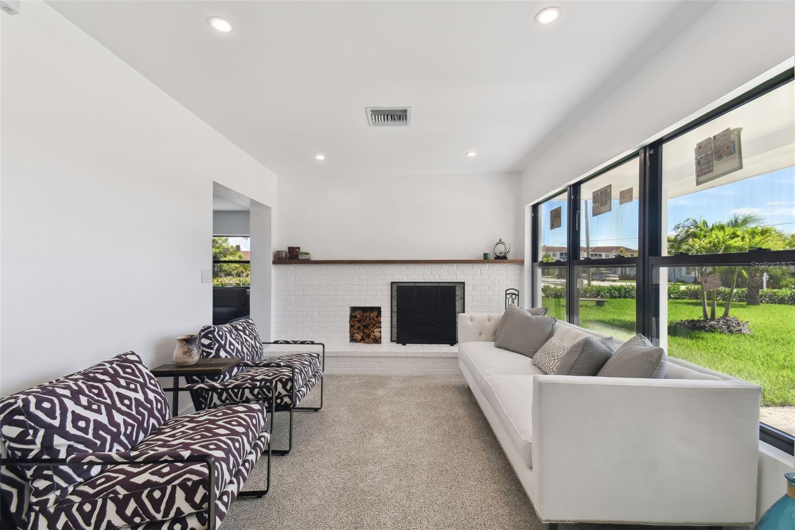 301 AURORA ST E, VENICE, FL — photo 23