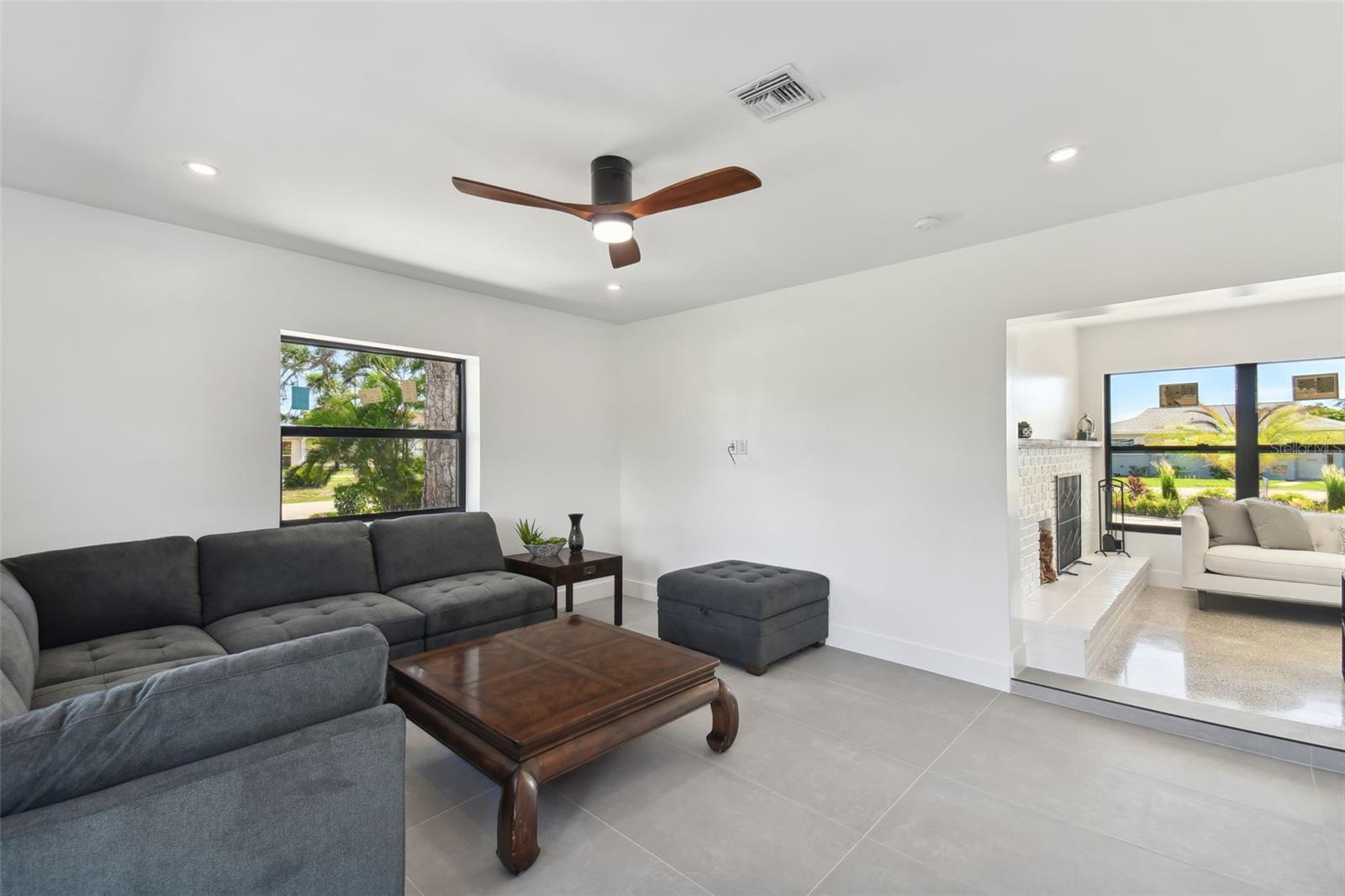 301 AURORA ST E, VENICE, FL — photo 30
