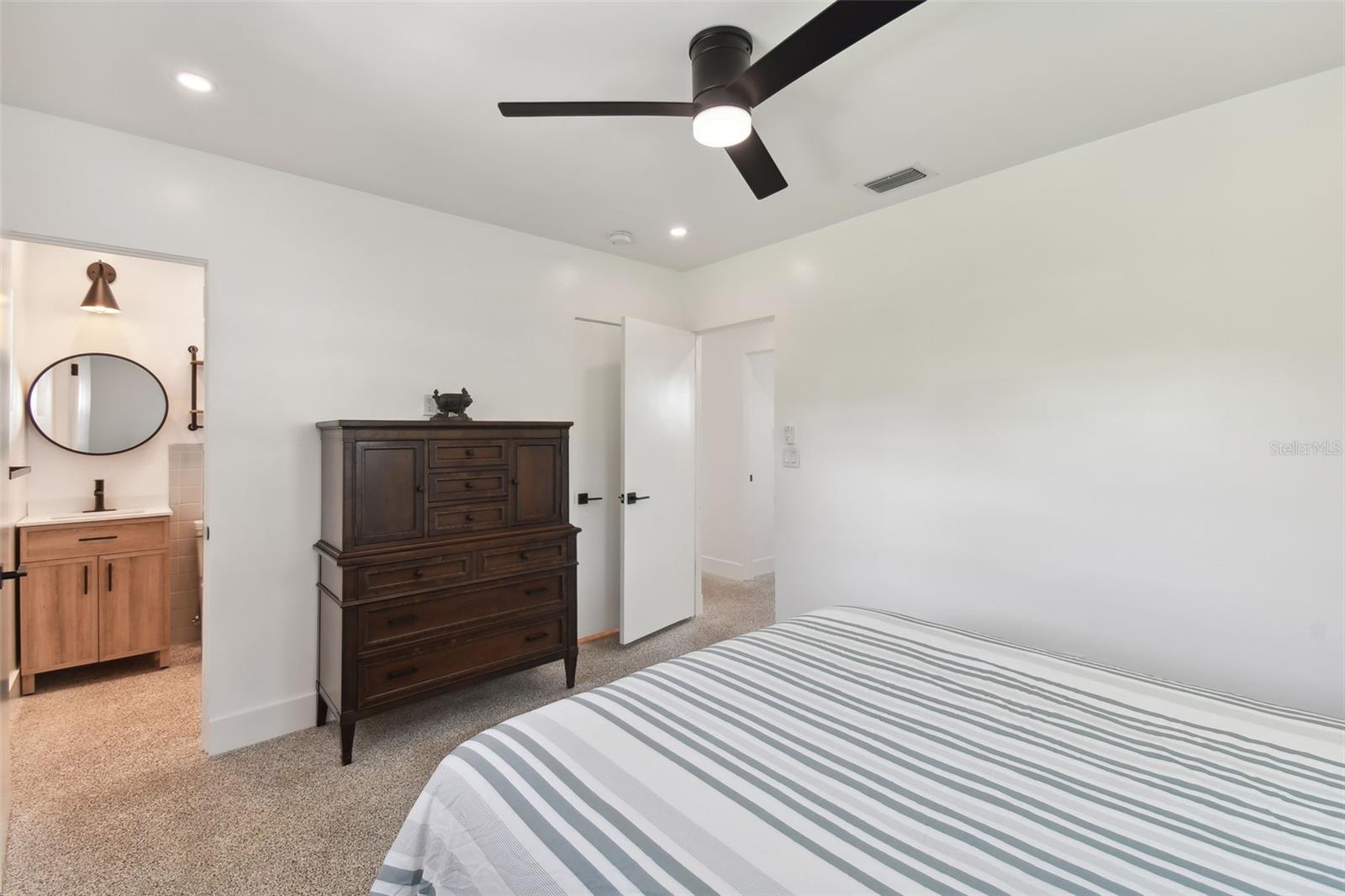 301 AURORA ST E, VENICE, FL — photo 33