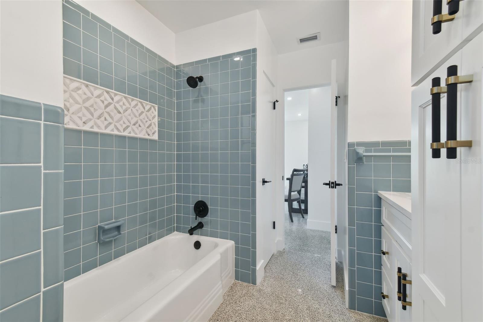 301 AURORA ST E, VENICE, FL — photo 42