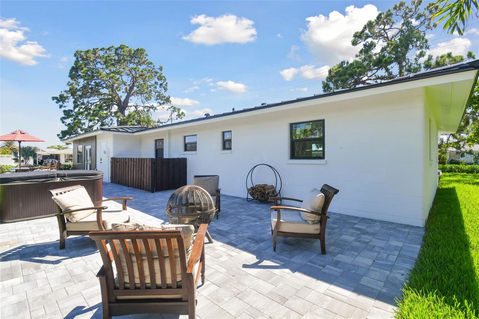 301 AURORA ST E, VENICE, FL — photo 46