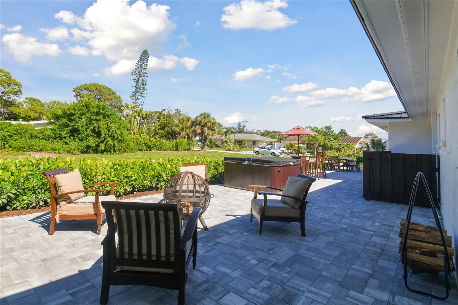 301 AURORA ST E, VENICE, FL — photo 49