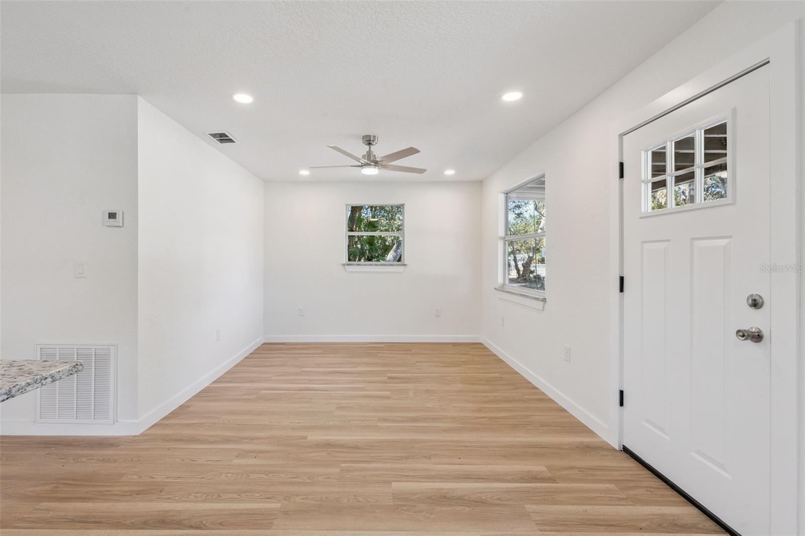 2204 SUANEE AVE, EUSTIS, FL — photo 9