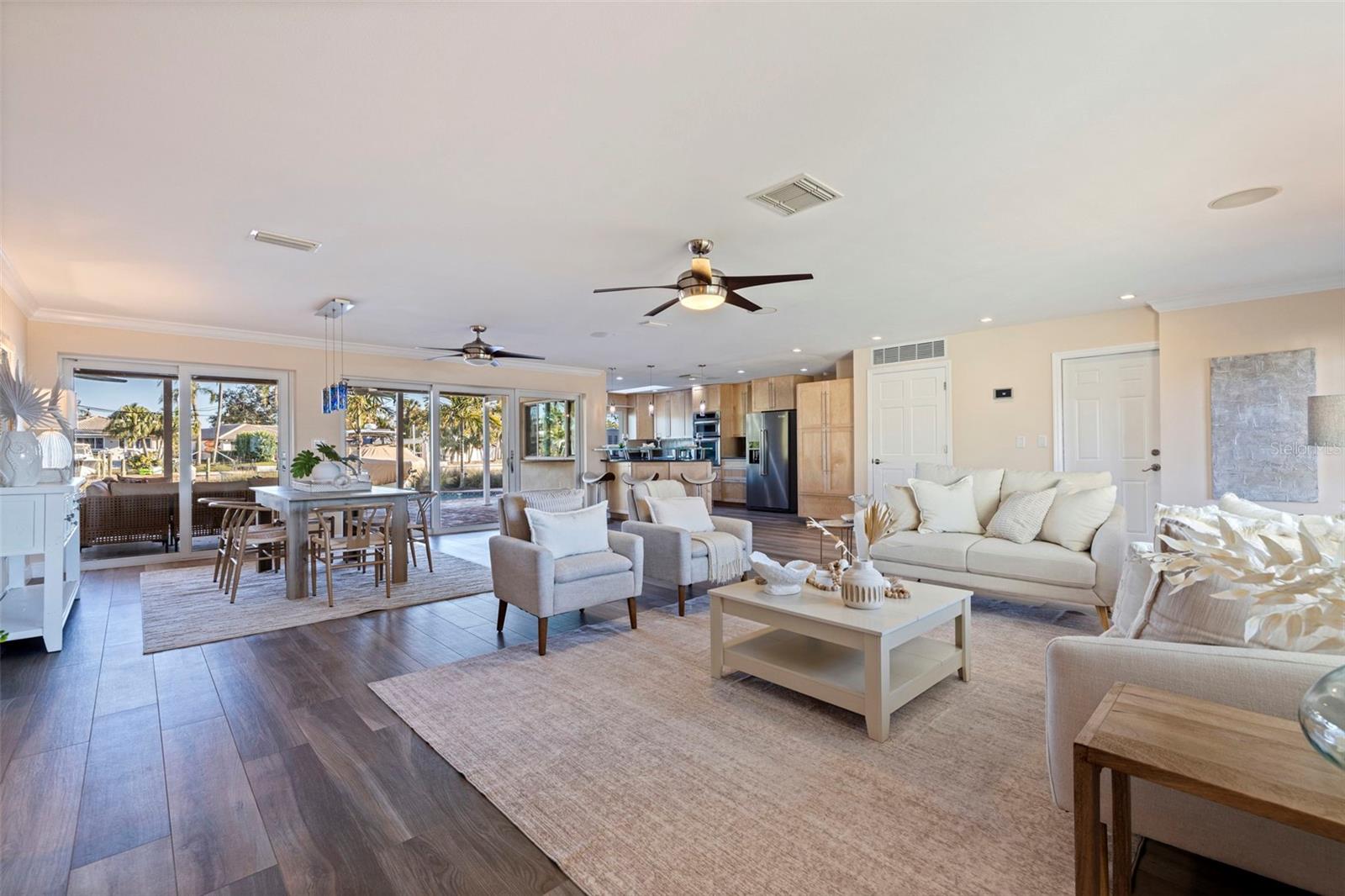 2024 MASSACHUSETTS AVE NE, ST PETERSBURG, FL — photo 14