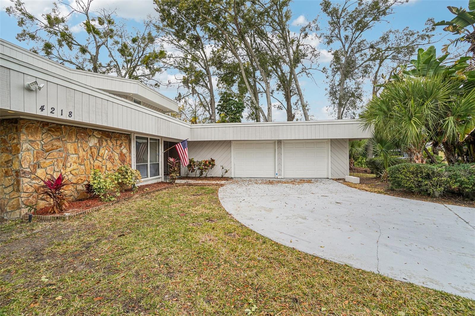 4218 WATER OAKS LN, TAMPA, FL — photo 3