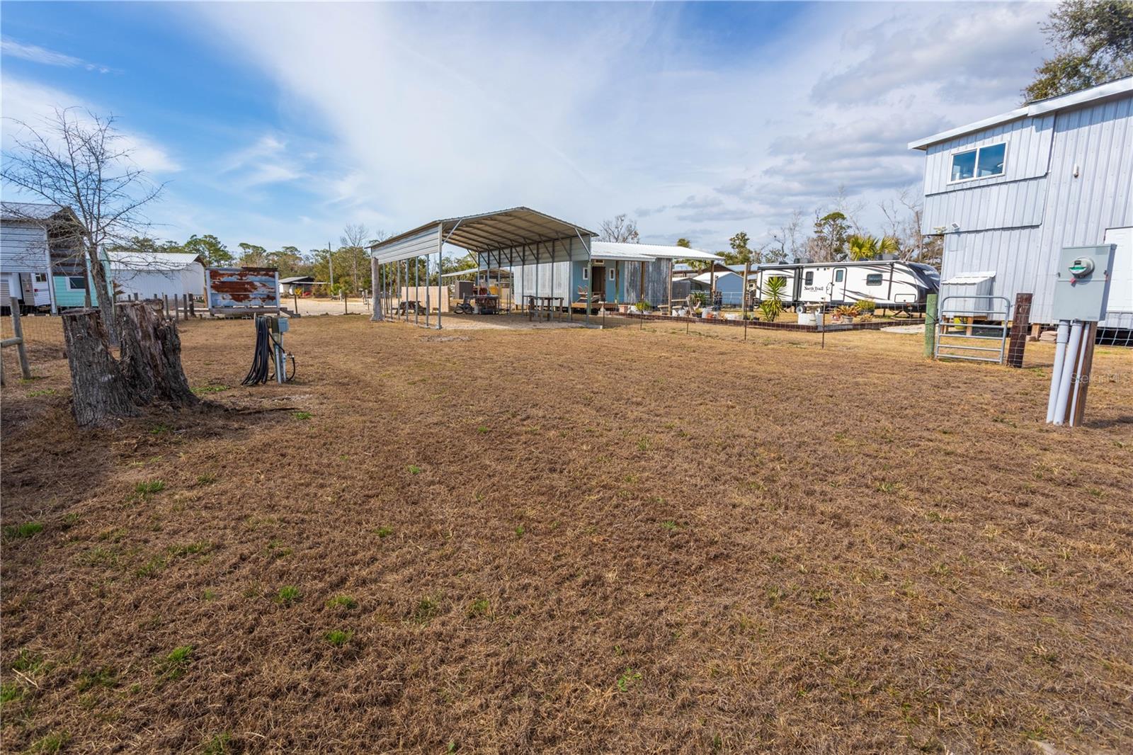 507 4TH ST NW, STEINHATCHEE, FL — photo 41