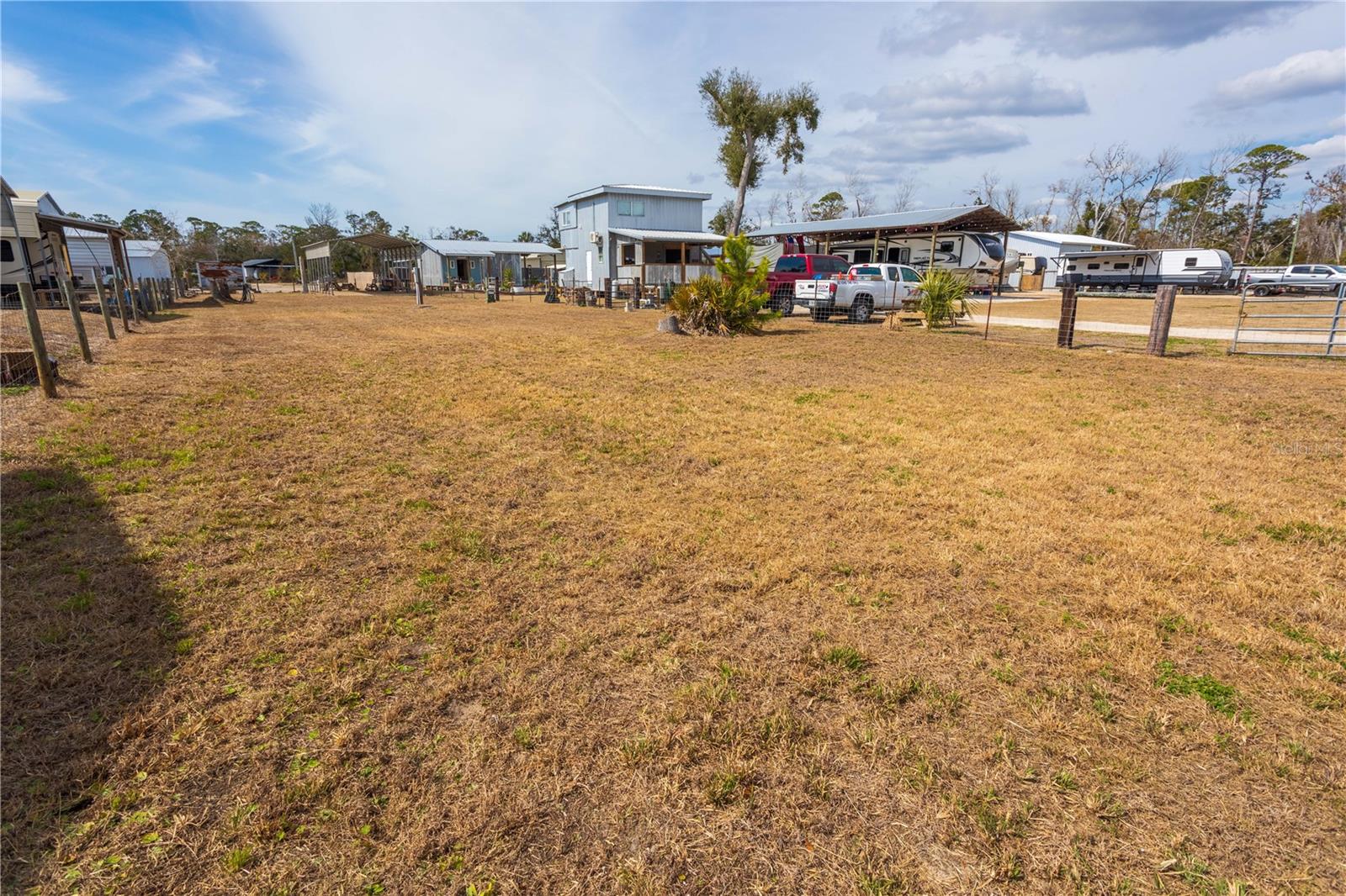 507 4TH ST NW, STEINHATCHEE, FL — photo 7
