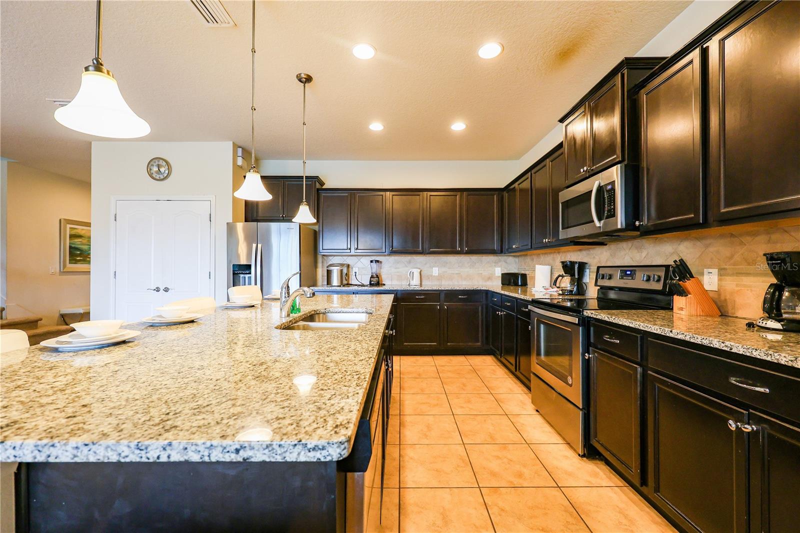 8811 MACAPA DR, KISSIMMEE, FL — photo 3