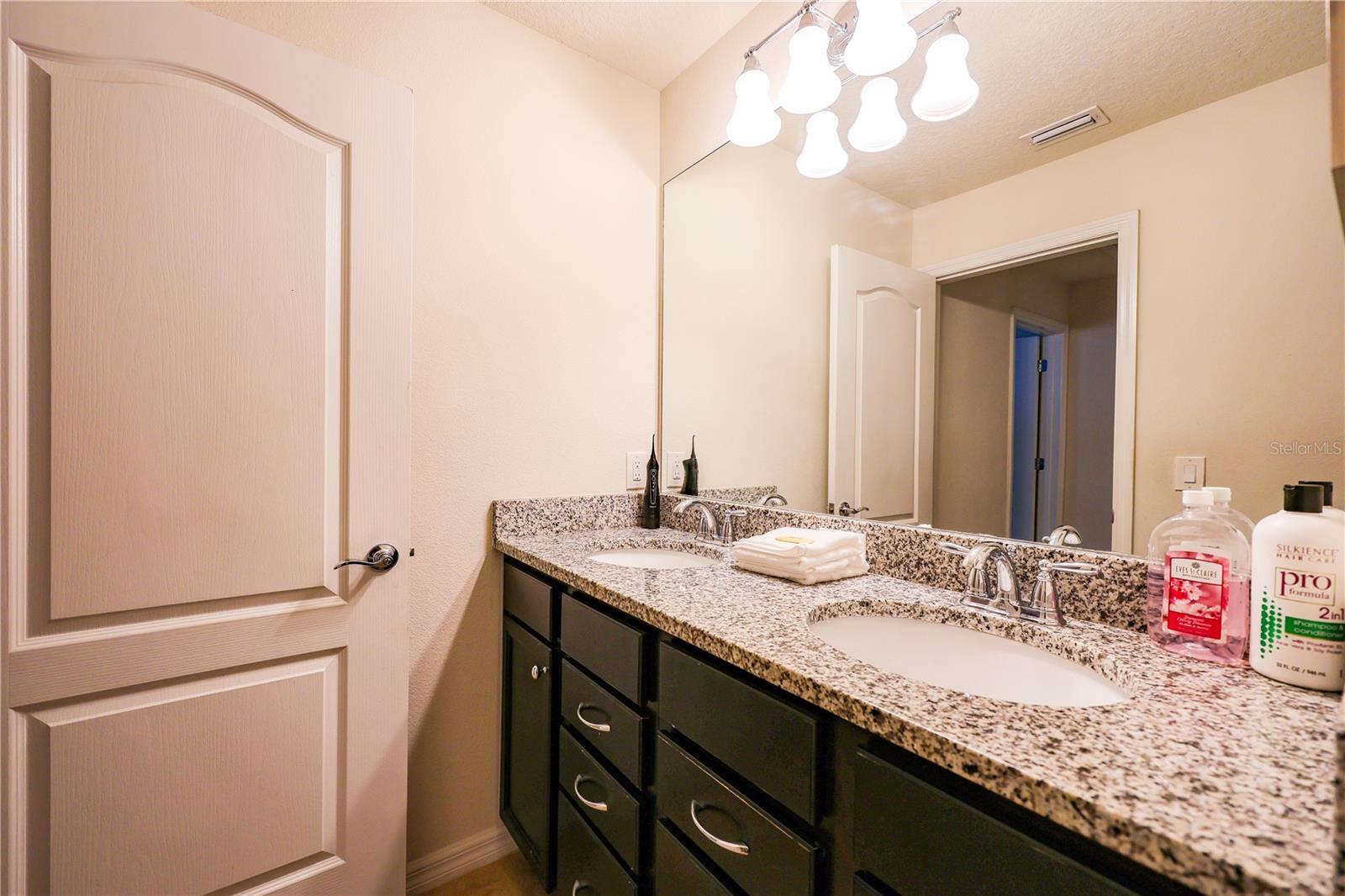 8811 MACAPA DR, KISSIMMEE, FL — photo 9