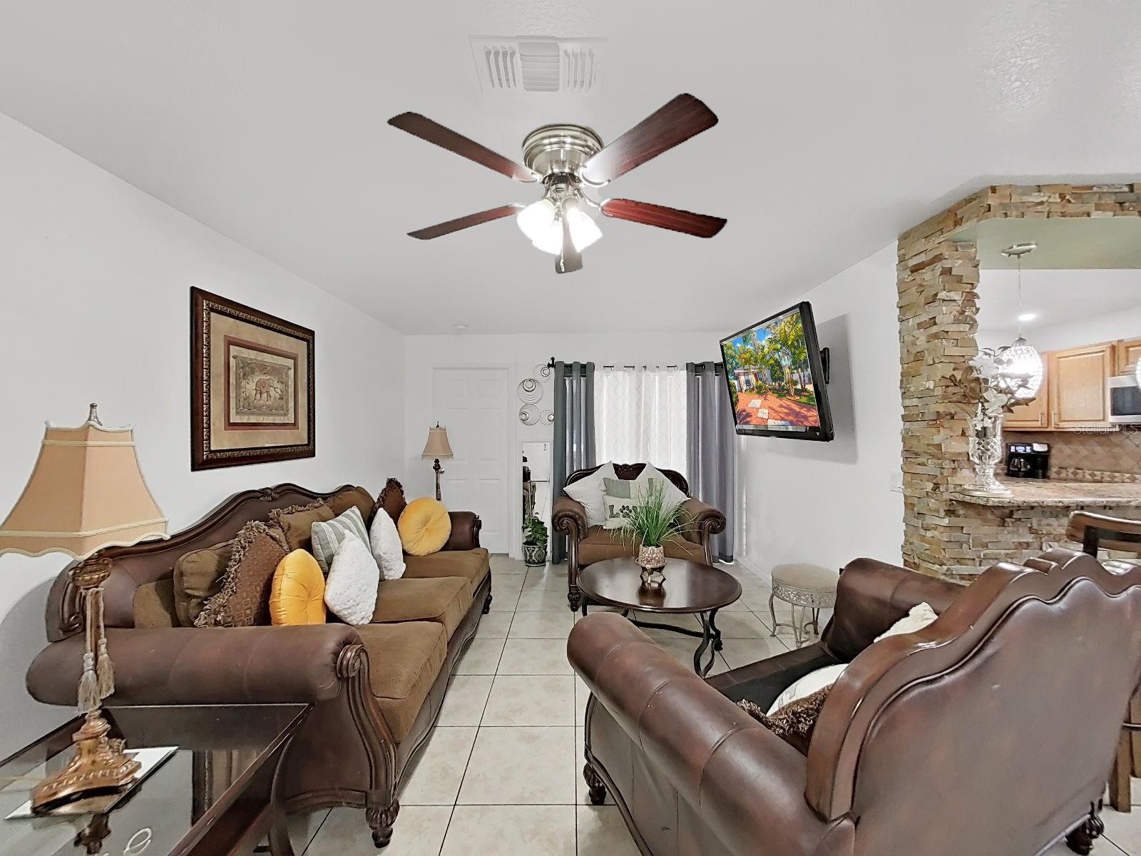 3306 E CHELSEA ST, TAMPA, FL — photo 11
