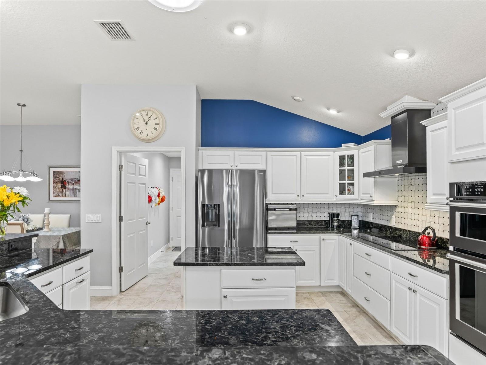 670 WOODBRIDGE WAY, THE VILLAGES, FL — photo 26