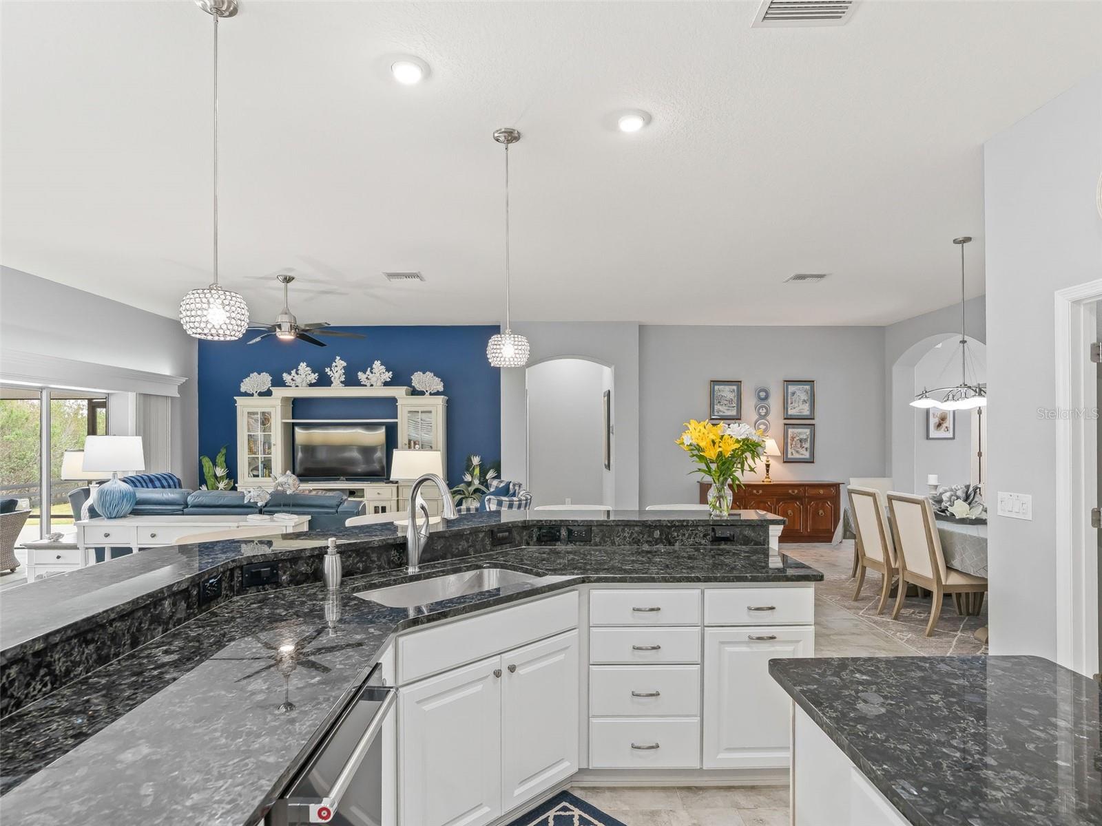 670 WOODBRIDGE WAY, THE VILLAGES, FL — photo 28
