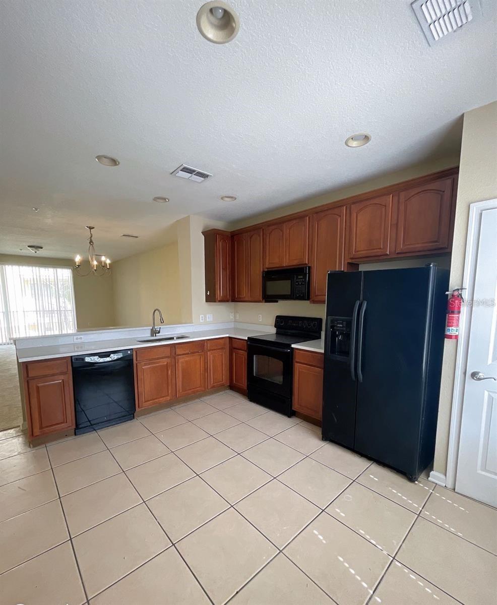 8000 COOL BREEZE DR #105, ORLANDO, FL — photo 6